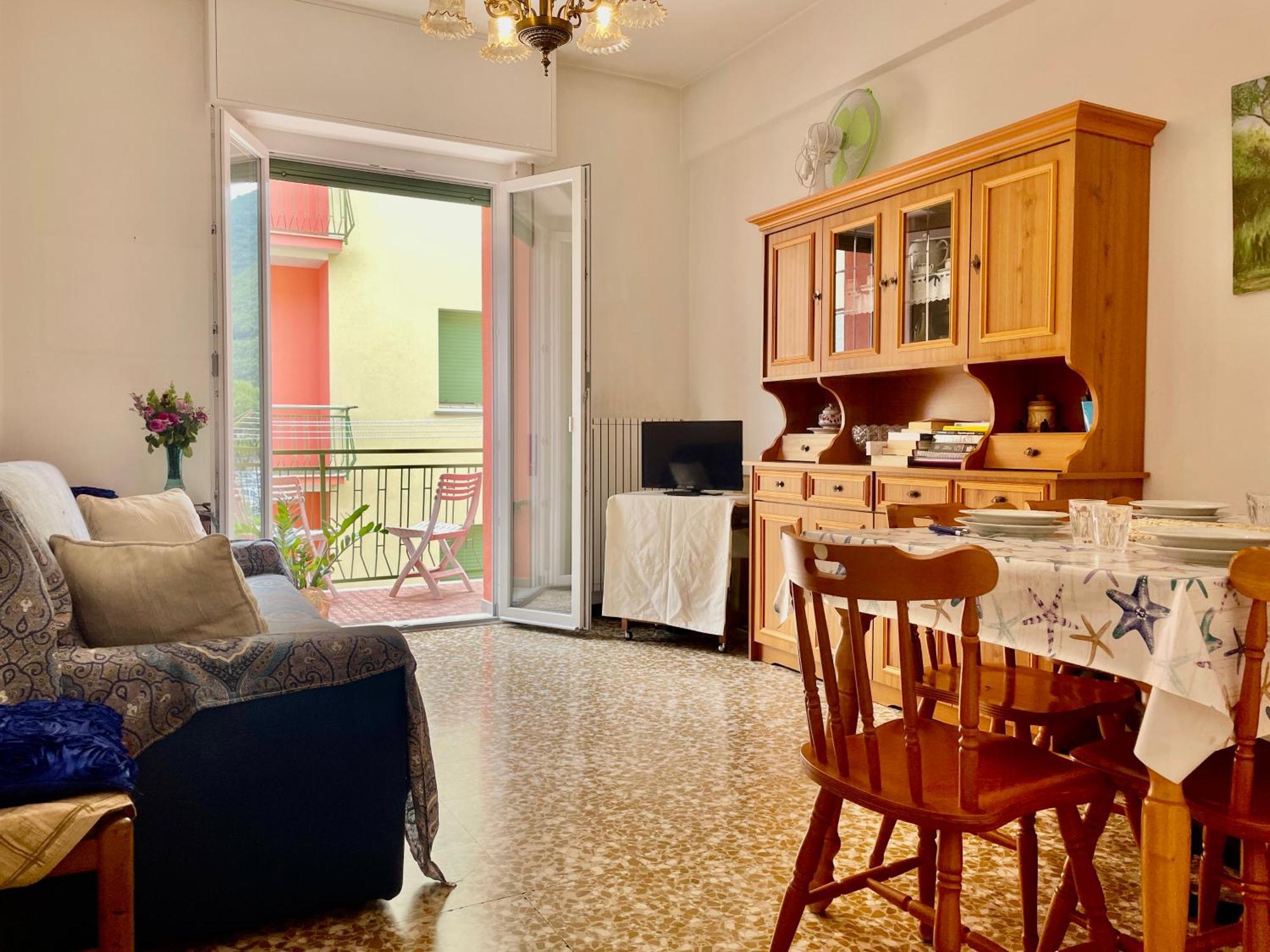 Finalborgo Two Flat With Terrace And Free Parking